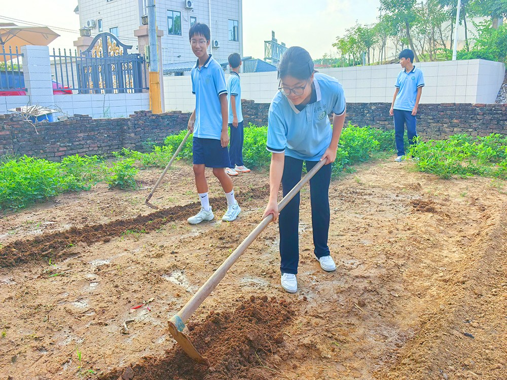 江苏淮安正规青少年叛逆教育学校联系电话